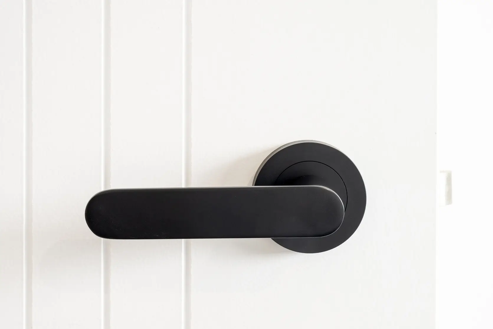 Zanda Duke lever set in Matt Black